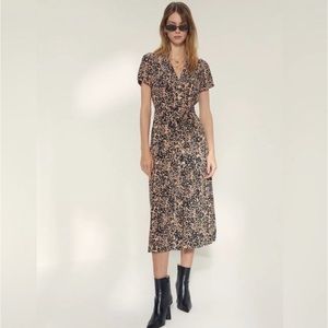 Aritzia Wilfred Leopard Cheetah Print Midi
Shirt Dress, Size S